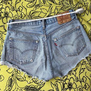 Vintage Levis Blue Jean Shorts - fit sz 28-30